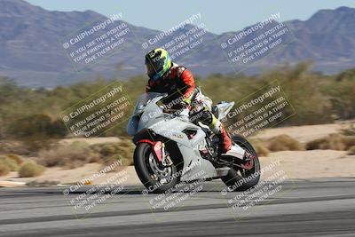 media/Oct-30-2025-Racers Edge (Thu) [[dabbdaf680]]/3-B Group/Session 4 (Turn 9 Side)/